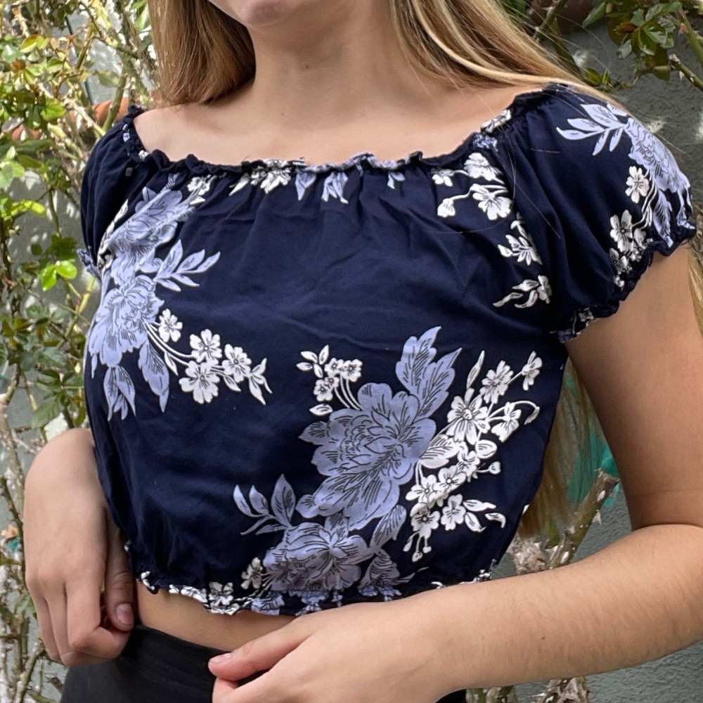 floral clue puffy crop top